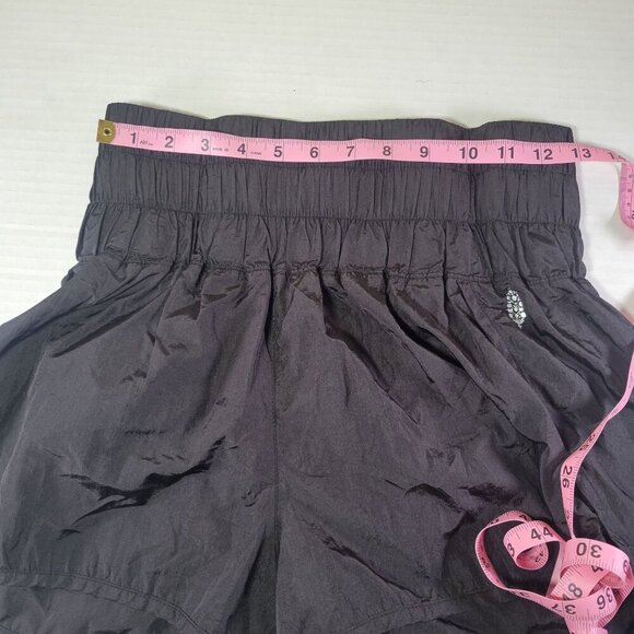 Free People Movement Women High-Waisted Black Nylon Blend Athletic Shorts Size M - Picture 2 of 9